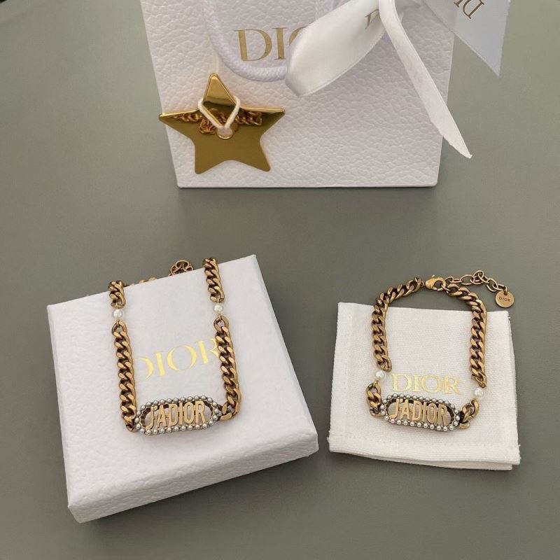 ch**an D*or necklaces